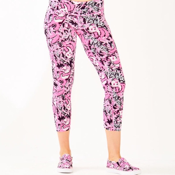 Lilly Pulitzer Pants - NWT Lilly Pulitzer Hanging With My Boo Leggings XL